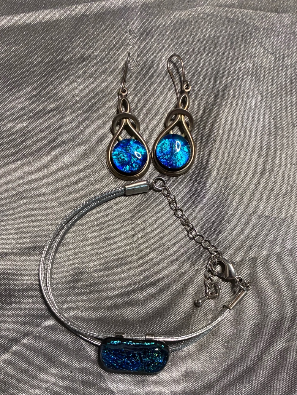Handmade Dichroic Glass Teardrop Blue Earrings & Bracelet Set – Hawaii Boutique